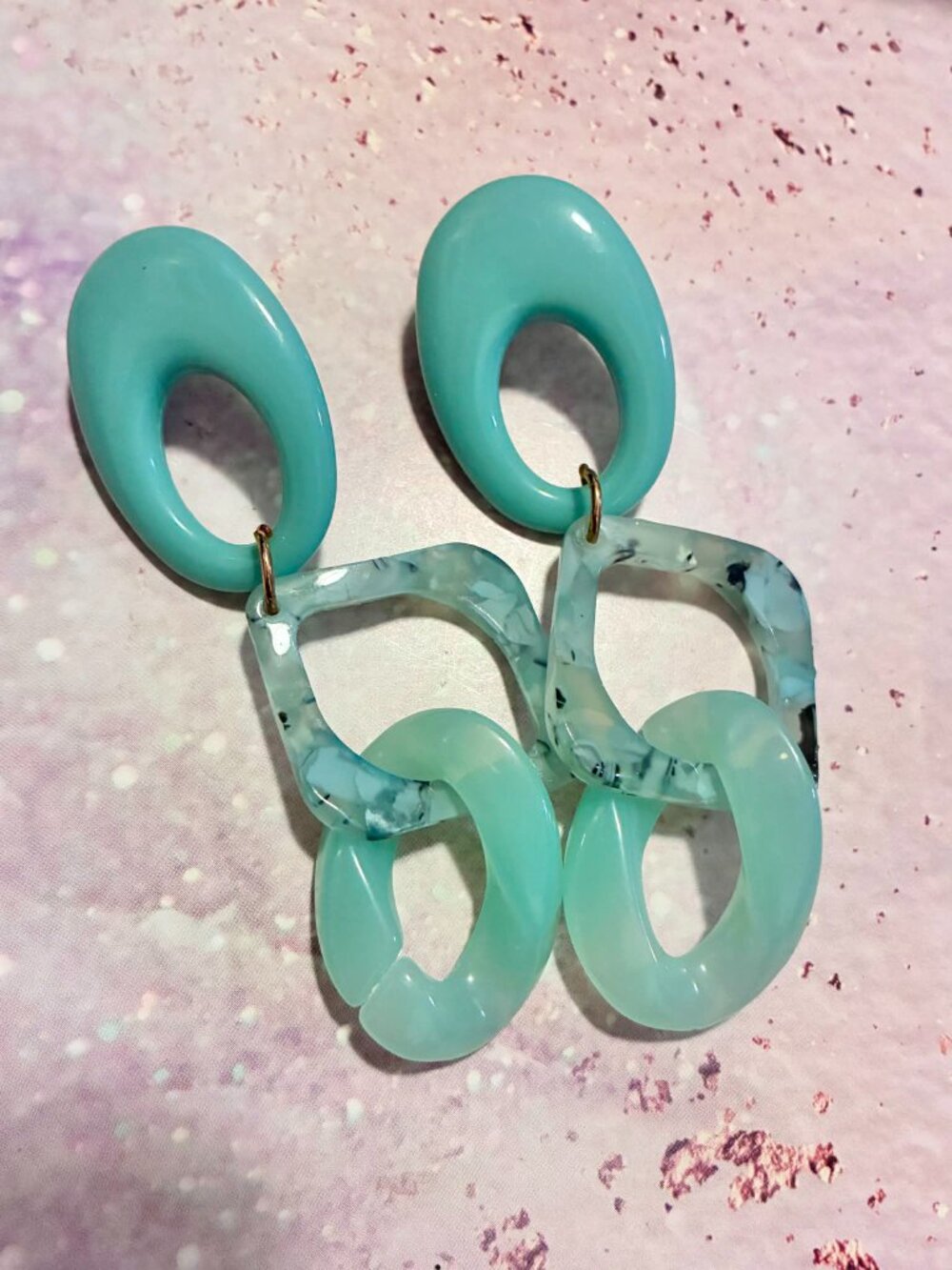 Chunky Acrylic Chain Earrings: Unique, large, emerald green